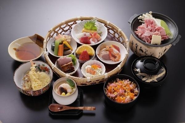 仕出し料理・寿司・お弁当のネット注文を承ります。